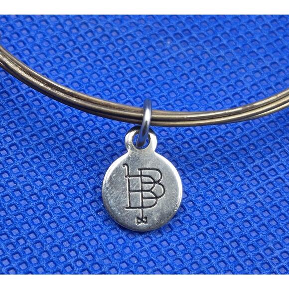 Bourbon and Bowties Turquoise Copper Wire Bangle Bracelet 2.5" Diameter - Picture 6 of 7